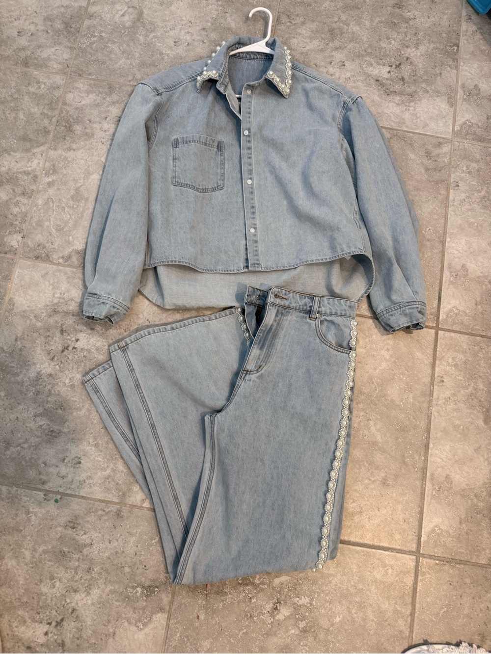 NWT, JACKET+JEANS WITH PEARL TRIM SET.